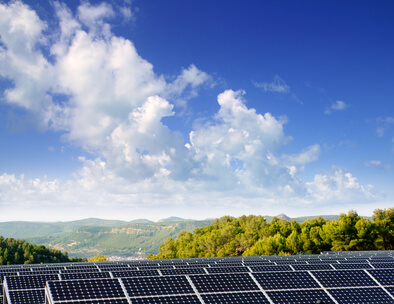 Anteil erneuerbarer Energien erreicht mit 28,5 Prozent neue Höchstmarke