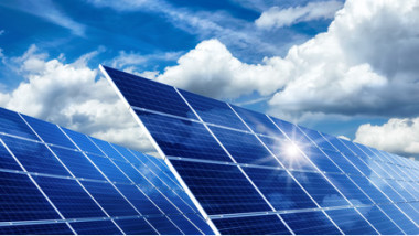 Unabhängigkeit von Energieversorger – Stromkosten dauerhaft dank einer Solaranlage senken